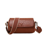 Elegant Croco Cowhide Leather Shoulder Bag – A Barrel-Shaped Fashion Statement