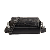 Elegant Croco Cowhide Leather Shoulder Bag – A Barrel-Shaped Fashion Statement